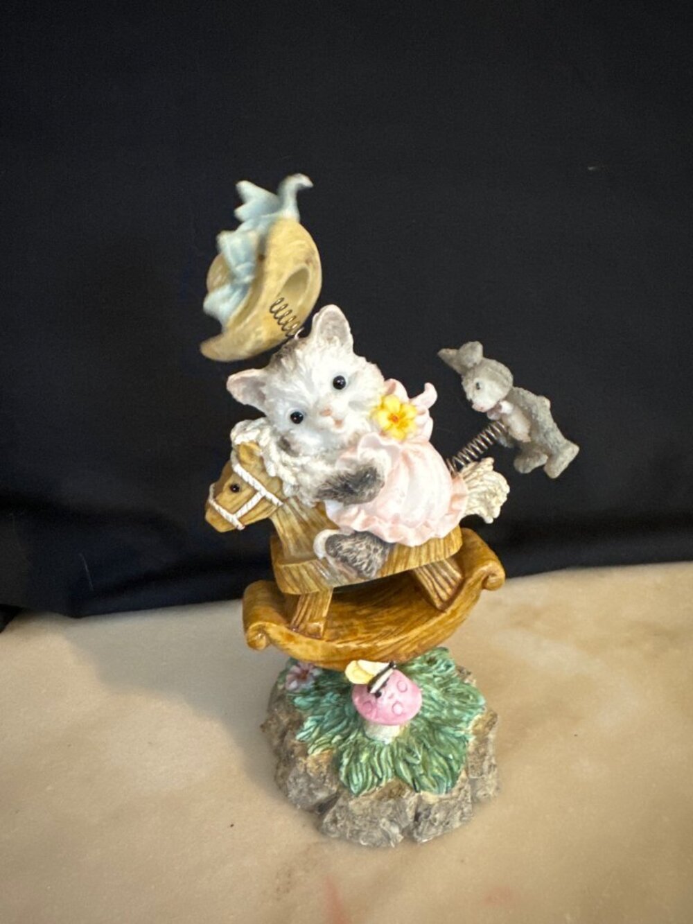 Westland 1997 #4086 Cat Rocking Kitty Figurine On Rocking Chair Spring Decor Bun